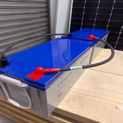 Par de Cables de 35mm² 60cm para conexión paralelo de baterías de 200Ah